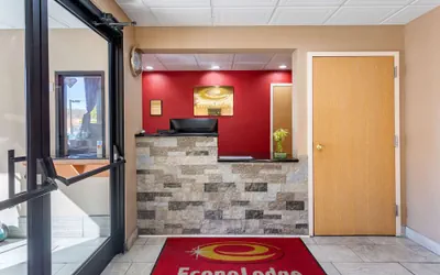 Photo 3 - Econo Lodge Lookout Mountain