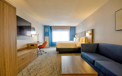 Photo 5 - Holiday Inn Express Hotel & Suites Buffalo-Airport by IHG