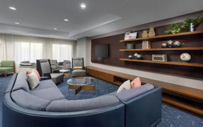 Photo 5 - Courtyard by Marriott Salinas Monterey