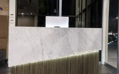 Photo 2 - Hotel Xilo Glendale