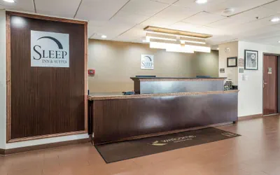 Photo 2 - Sleep Inn & Suites Jacksonville near Camp Lejeune