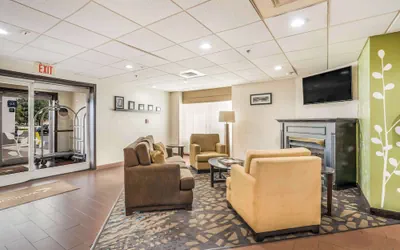 Photo 3 - Sleep Inn & Suites Jacksonville near Camp Lejeune