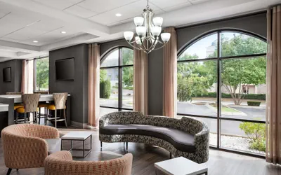 Photo 3 - Days Inn & Suites by Wyndham Murfreesboro I-24 East