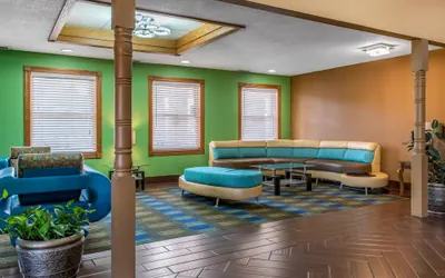 Photo 5 - Quality Inn & Suites Bedford West
