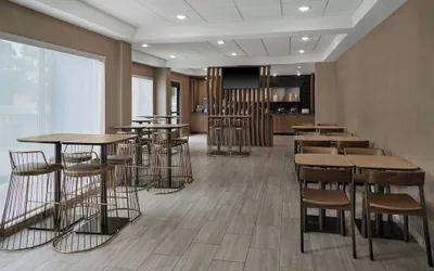 Photo 2 - SpringHill Suites by Marriott Lansing