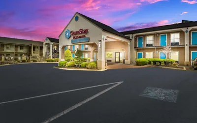Photo 2 - SureStay Plus Hotel by Best Western Jackson