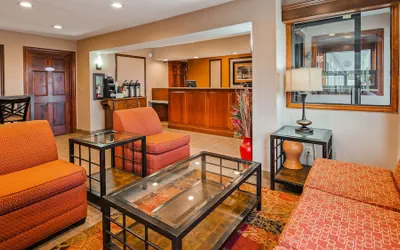Photo 3 - SureStay Plus Hotel by Best Western Jackson