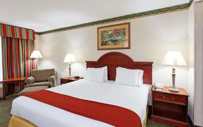 Photo 4 - Holiday Inn Express Hotel & Suites Tupelo by IHG