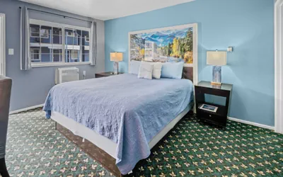 Photo 5 - Bluebird Day Inn & Suites