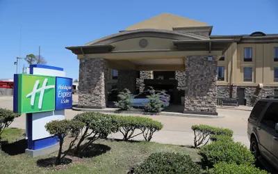 Photo 2 - Holiday Inn Express Hotel & Suites Cleveland by IHG