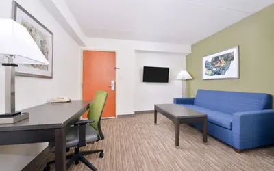 Photo 4 - Holiday Inn Express Hotel & Suites Mooresville - Lake Norman by IHG
