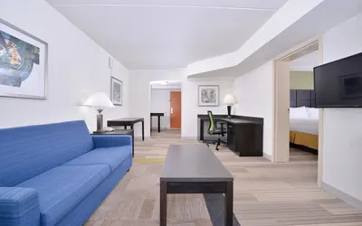 Photo 3 - Holiday Inn Express Hotel & Suites Mooresville - Lake Norman by IHG