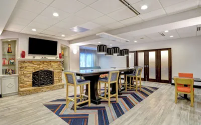 Photo 3 - Hampton Inn Cortland