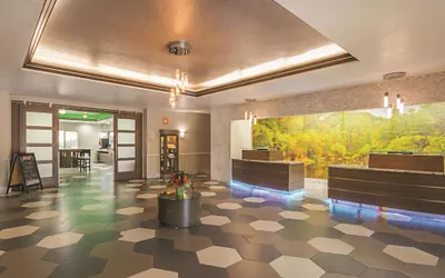 Photo 4 - La Quinta Inn & Suites by Wyndham Kingwood Houston IAH Airpt