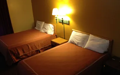 Photo 4 - Caravan Motel