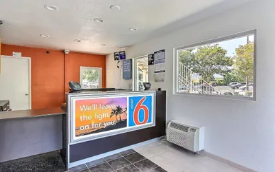 Photo 3 - Motel 6 Campbell, CA - San Jose