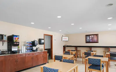 Photo 4 - StayInn - Grand Forks