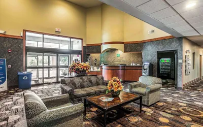 Photo 3 - Quality Inn & Suites Hannibal West