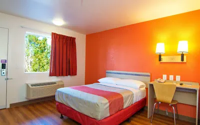 Photo 4 - Motel 6 Twentynine Palms, CA