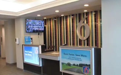 Photo 2 - Motel 6 West Des Moines, IA