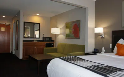 Photo 4 - Wingate by Wyndham - Columbia
