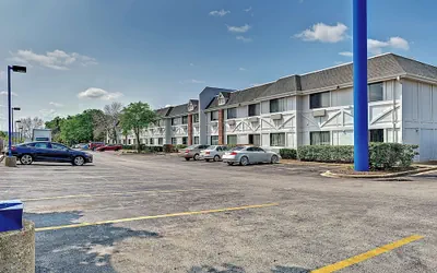 Motel 6 Glenview, IL - Chicago North