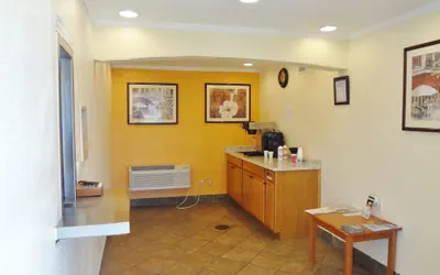 Photo 2 - Americas Best Value Inn Goldsboro
