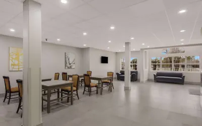 Photo 5 - Americas Best Value Inn & Suites Lake Charles at I-210 Exit 5