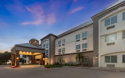 La Quinta Inn & Suites by Wyndham Brownsville North