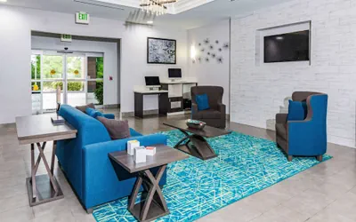 Photo 4 - La Quinta Inn & Suites by Wyndham Tomball