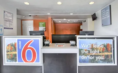 Photo 3 - Motel 6 New Cumberland, PA - Harrisburg - Hershey South