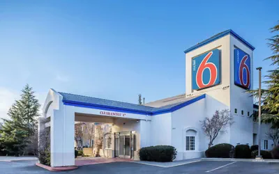 Photo 2 - Motel 6 Auburn, CA