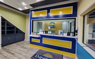 Photo 4 - Days Inn by Wyndham Dickinson TX