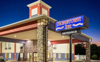 Photo 2 - Hometown Inn