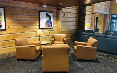 Photo 3 - Heathman Lodge