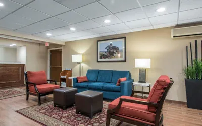 Photo 4 - Comfort Inn Saugerties