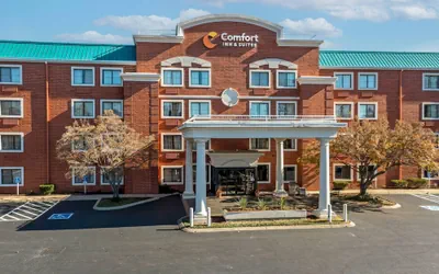 Photo 2 - Comfort Inn & Suites Brentwood - Nashville