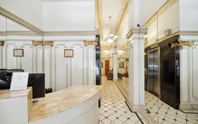 Photo 5 - Union Square Plaza Hotel