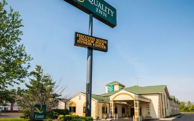 Photo 2 - Quality Inn Franklin I-65