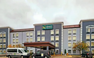 Photo 2 - Quality Inn & Suites CVG Airport