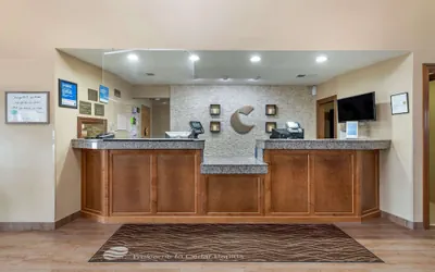 Photo 5 - Comfort Inn & Suites Cedar Rapids North - Collins Road