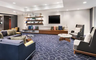 Photo 5 - Courtyard by Marriott Burlington