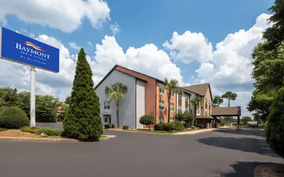 Photo 2 - Baymont Inn & Suites by Wyndham Morrow/Atlanta I-75 South