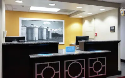 Photo 5 - Hampton Inn Houma