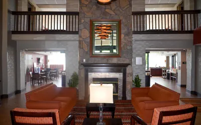 Photo 5 - Hampton Inn & Suites Flagstaff
