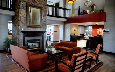 Photo 3 - Hampton Inn & Suites Flagstaff