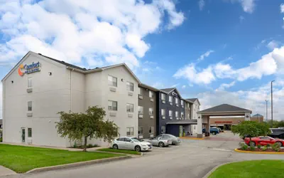 Comfort Inn & Suites North Greenfield