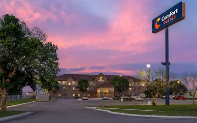 Photo 2 - Comfort Suites Omaha East-Council Bluffs
