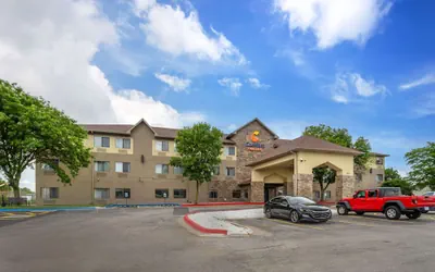 Comfort Suites Omaha East-Council Bluffs