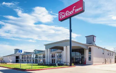 Photo 2 - Red Roof Inn Stafford, TX